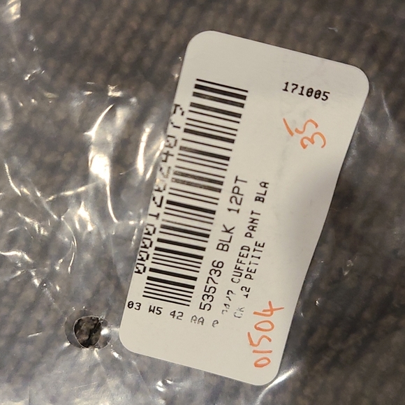 NWT Isaac mizrahi hi rise black super stretch Cuffed trousers - Picture 7 of 8